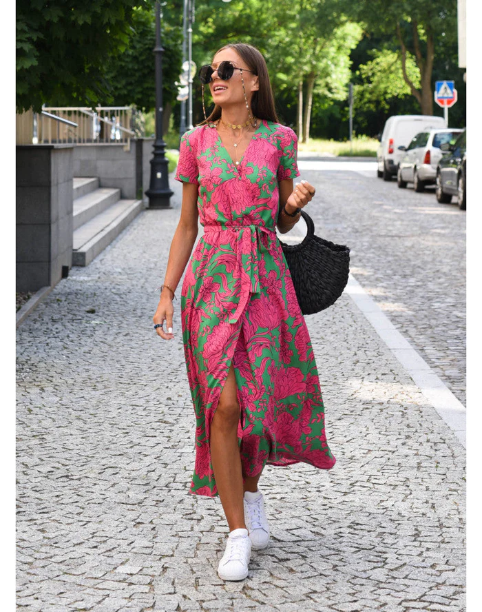Linda | Stylowe sukienki w kwiaty na każdą okazję